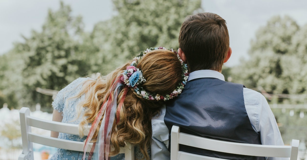 34854-married-couple-sweet-1200.1200w.tn.jpg